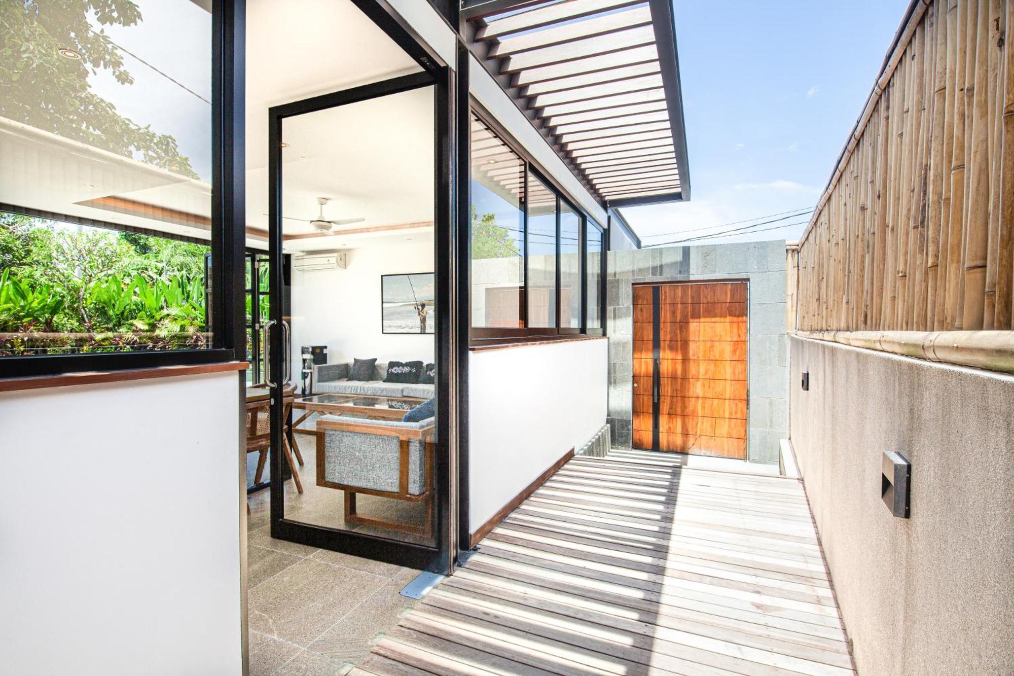 Brand New 5 Bedroom Villa Enclosed Living Room Canggu 캉구 외부 사진