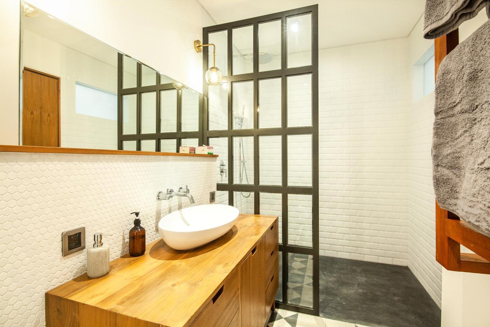Brand New 5 Bedroom Villa Enclosed Living Room Canggu 캉구 외부 사진