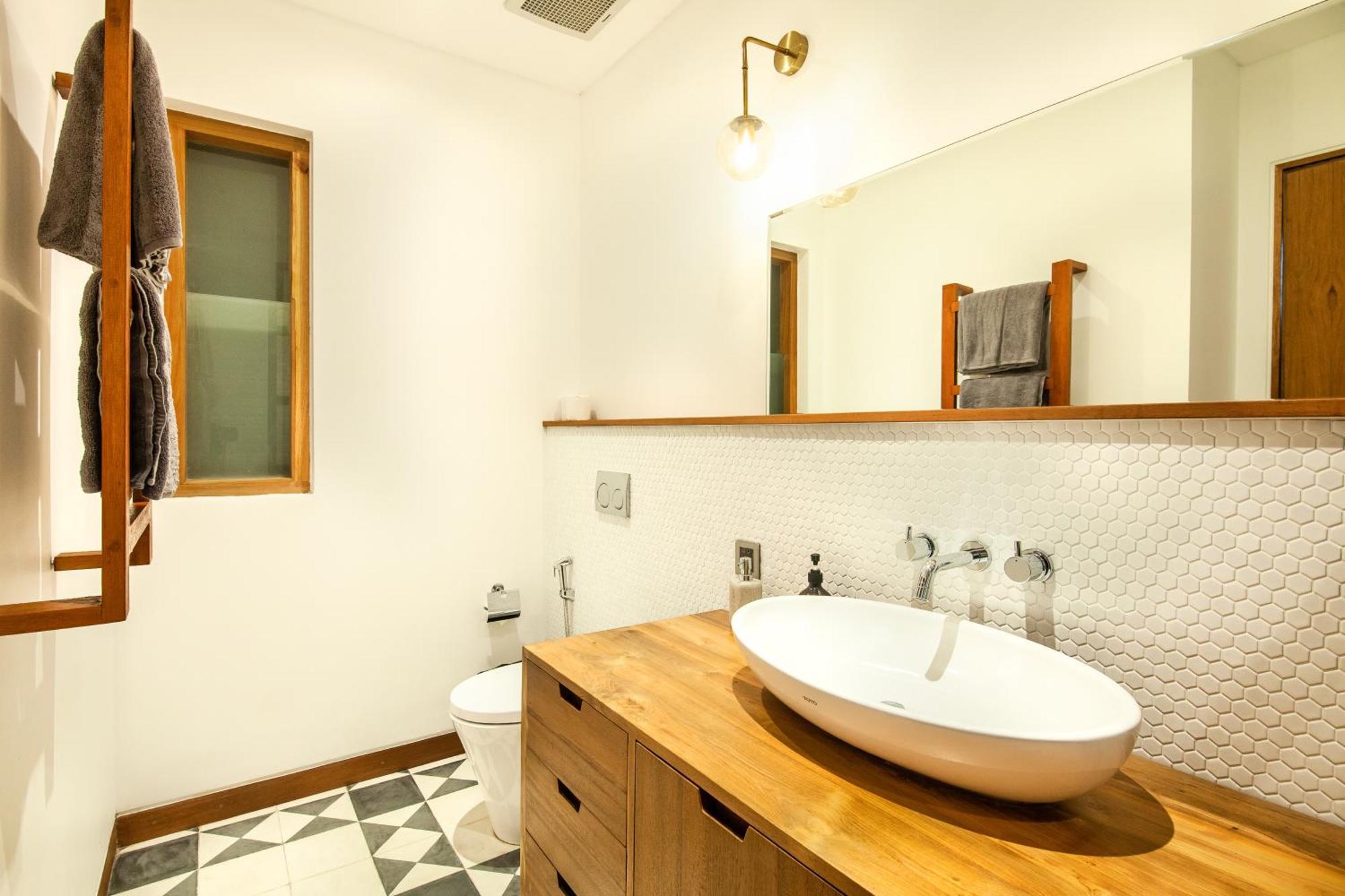 Brand New 5 Bedroom Villa Enclosed Living Room Canggu 캉구 외부 사진